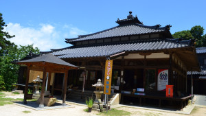 岩屋山本堂